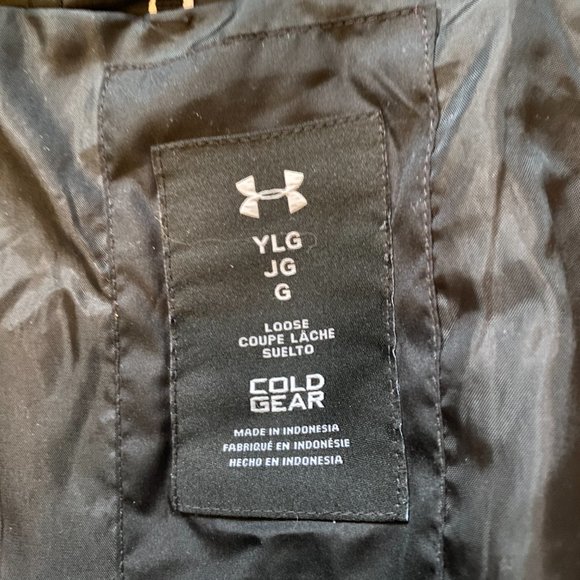 Under Armour Winter Jacket | Black & Grey Puffer Jacket - Picture 5 of 10